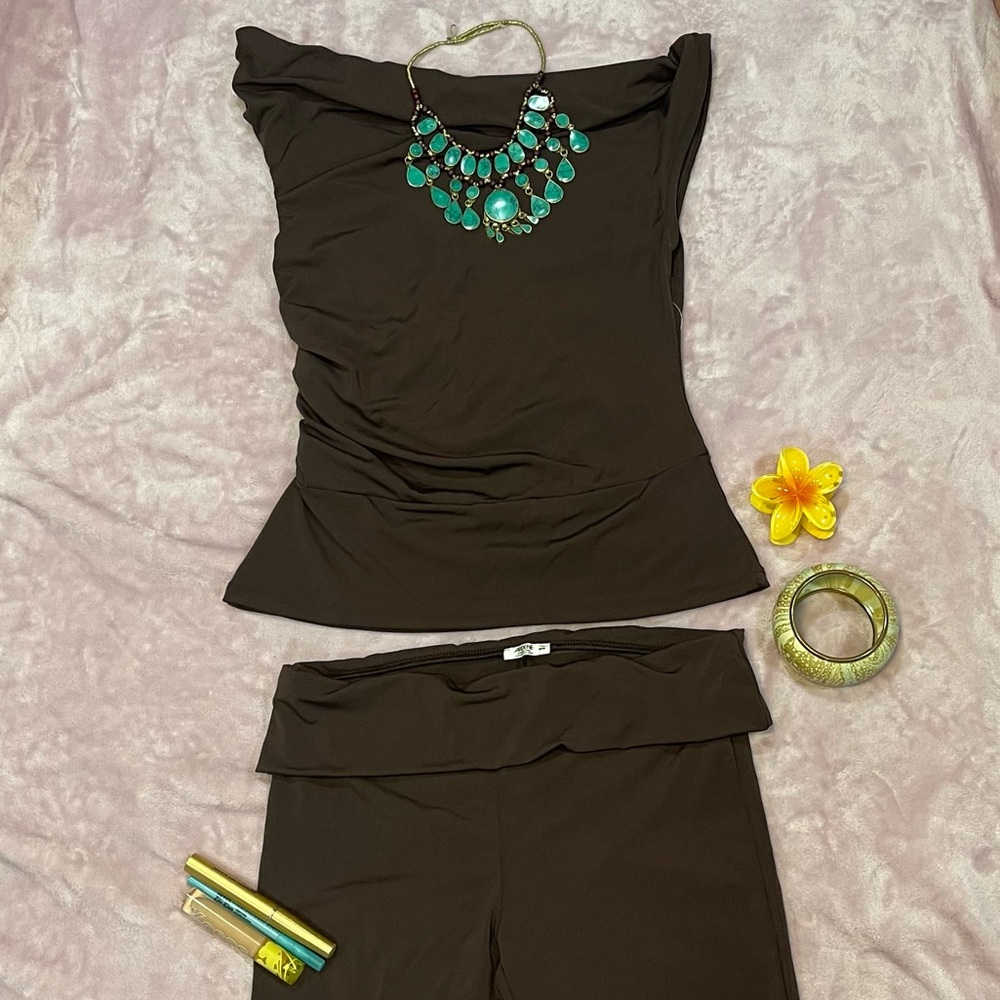 Dark Chocolate Top & Capri Set